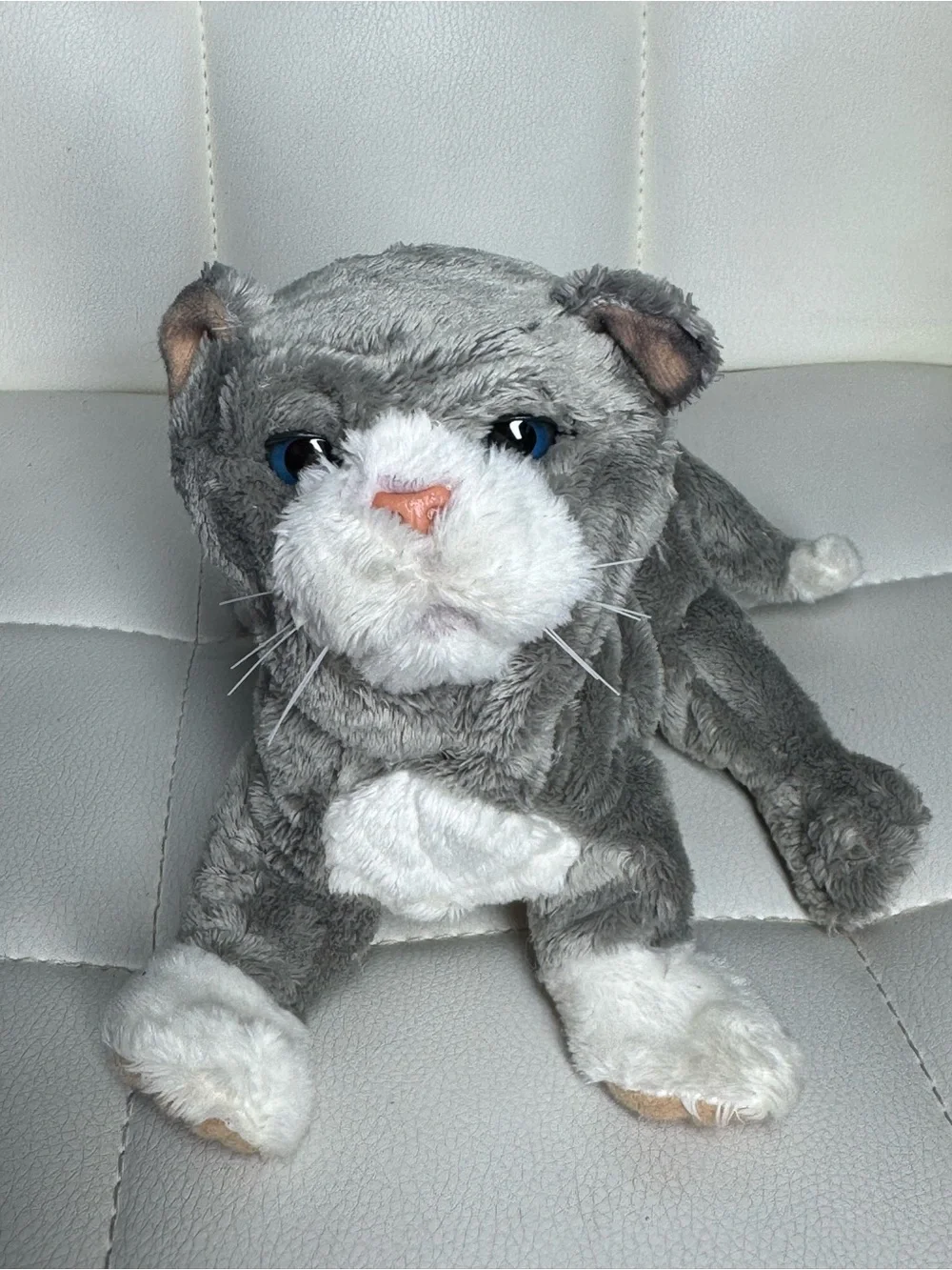 FurReal Friends Newborn Silver Mitted Kitten Electronic Pet